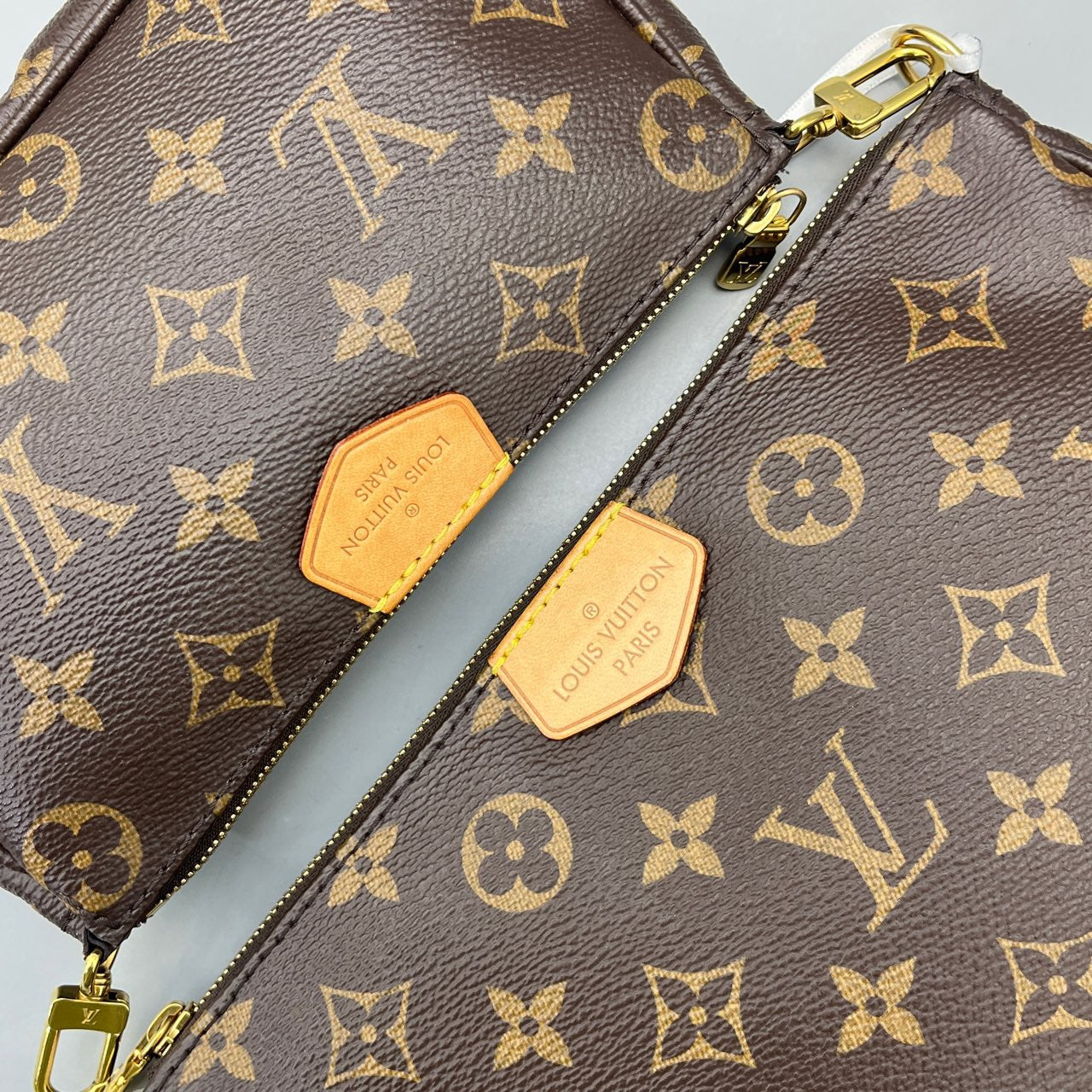 LOUIS VUITTON<br>Shoulder Bag