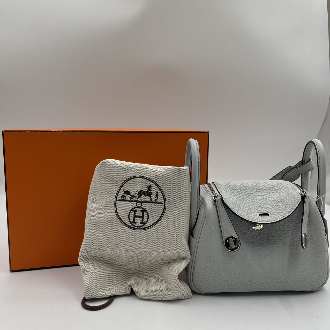 HERMES<br>Lindy Mini Bag