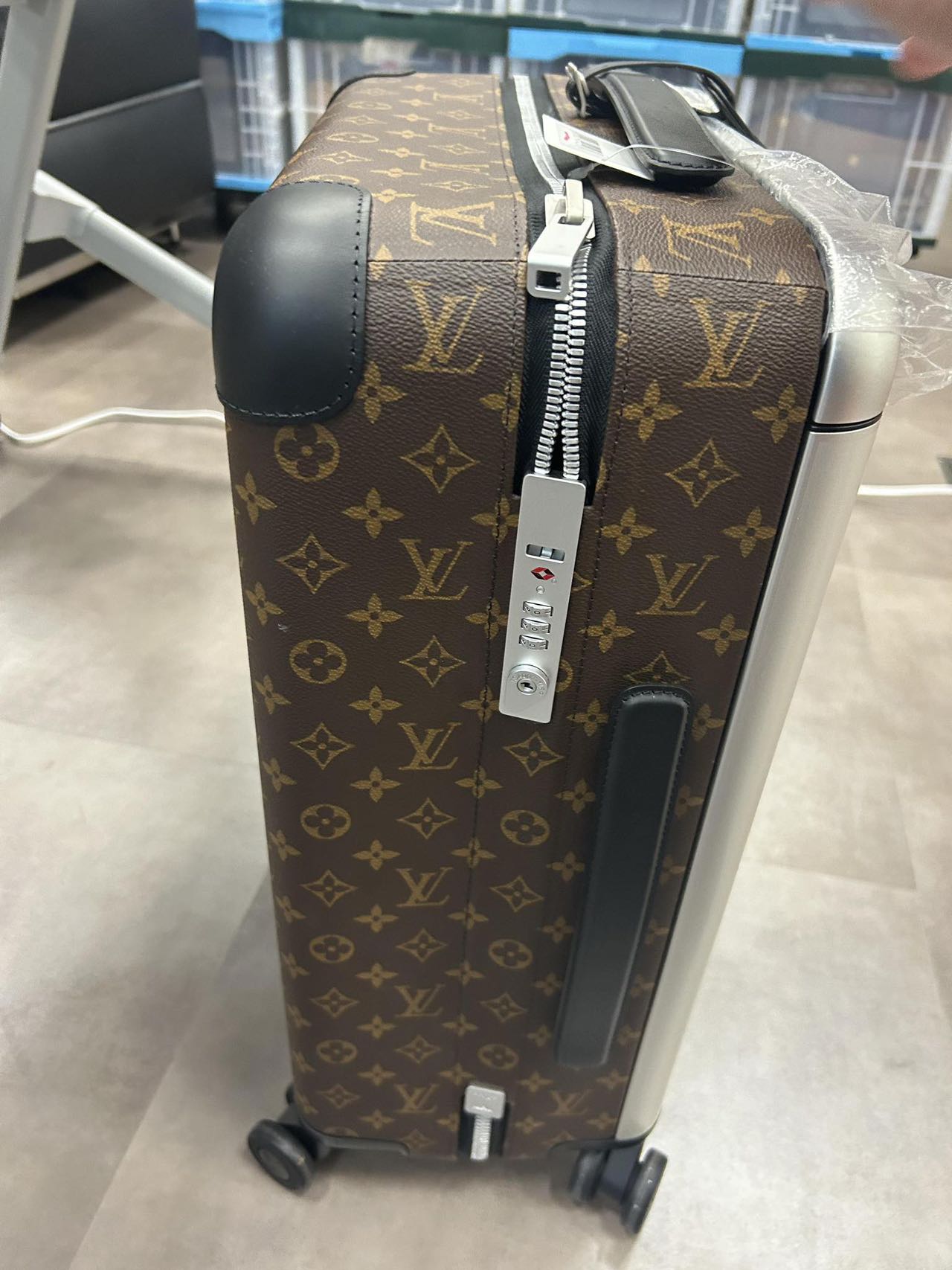 LOUIS VUITTON<br>Trunk