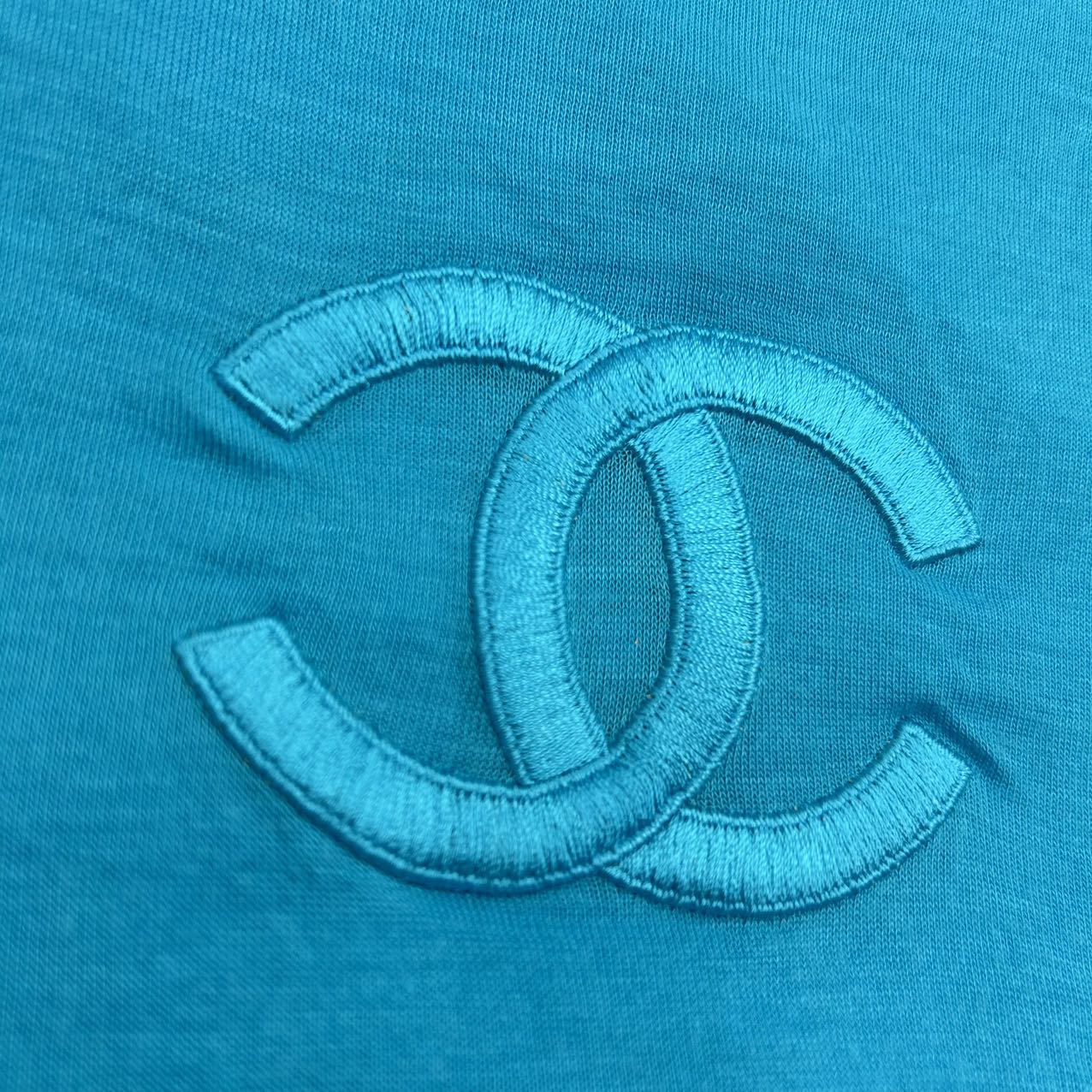 CHANEL<br>Logo Embroidery Scarf