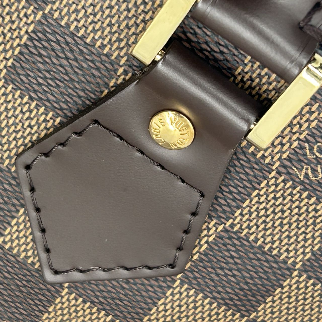 LOUIS VUITTON<br> Damier Arma