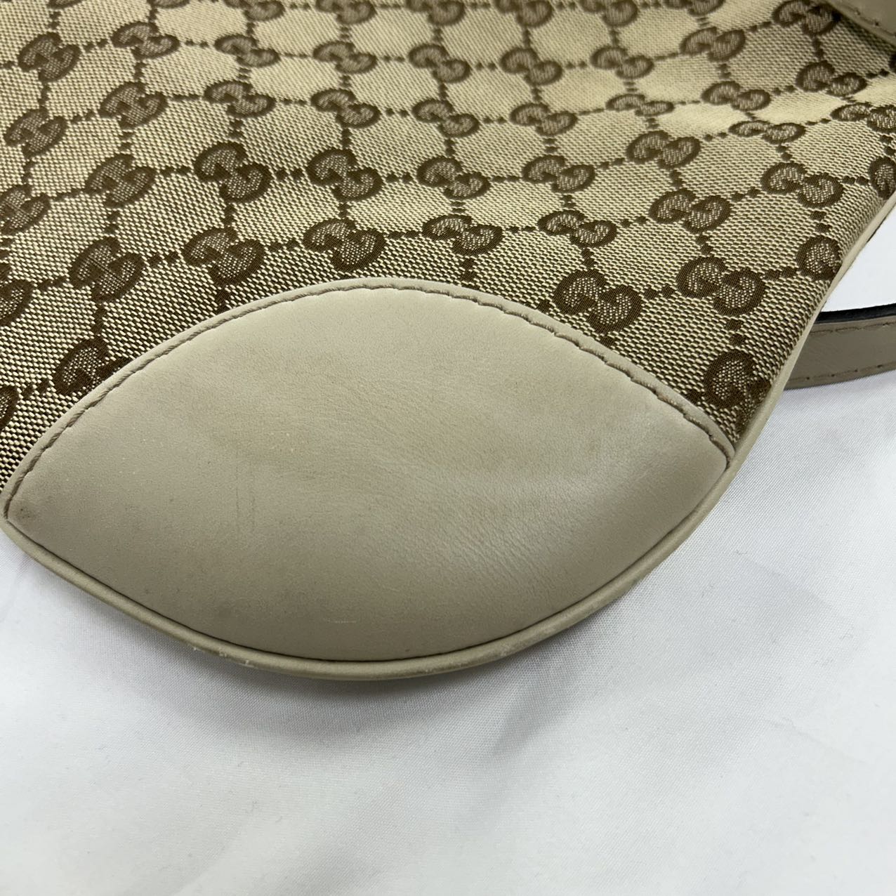 GUCCI<br> Umhängetasche aus Canvas