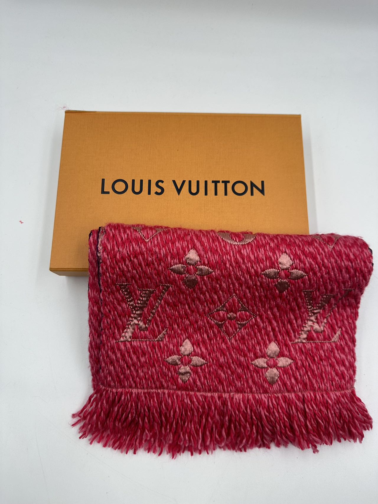 LOUIS VUITTON<br>Logo Wool Silk Scarf