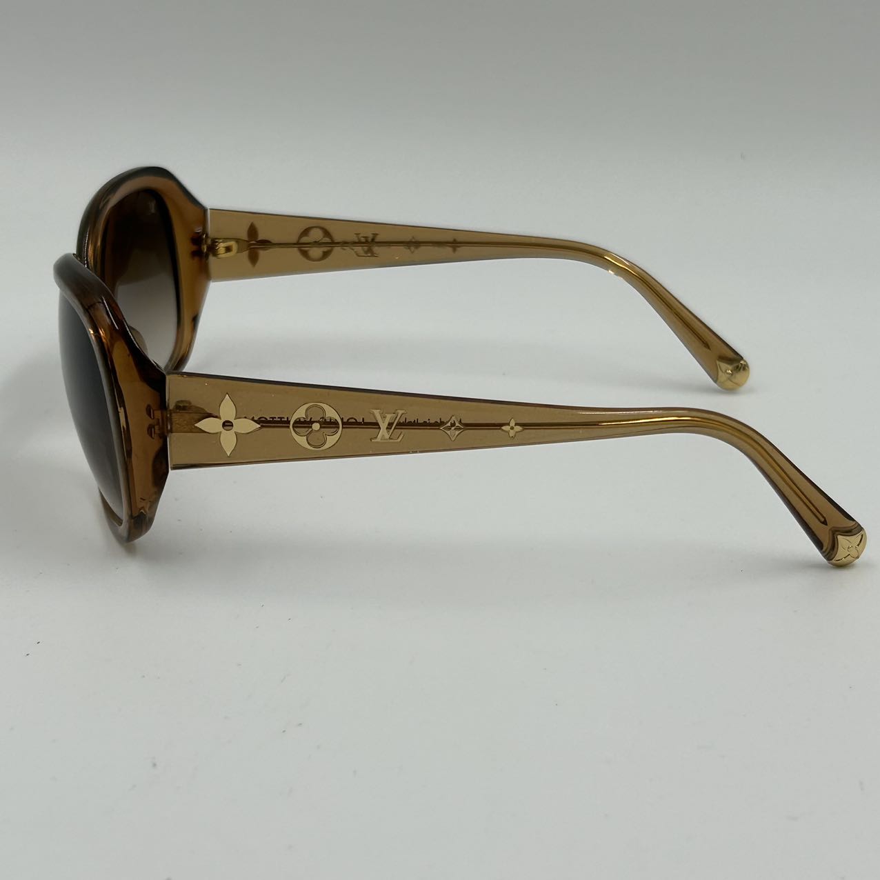 LOUIS VUITTON <br>Sonnenbrille mit Monogramm