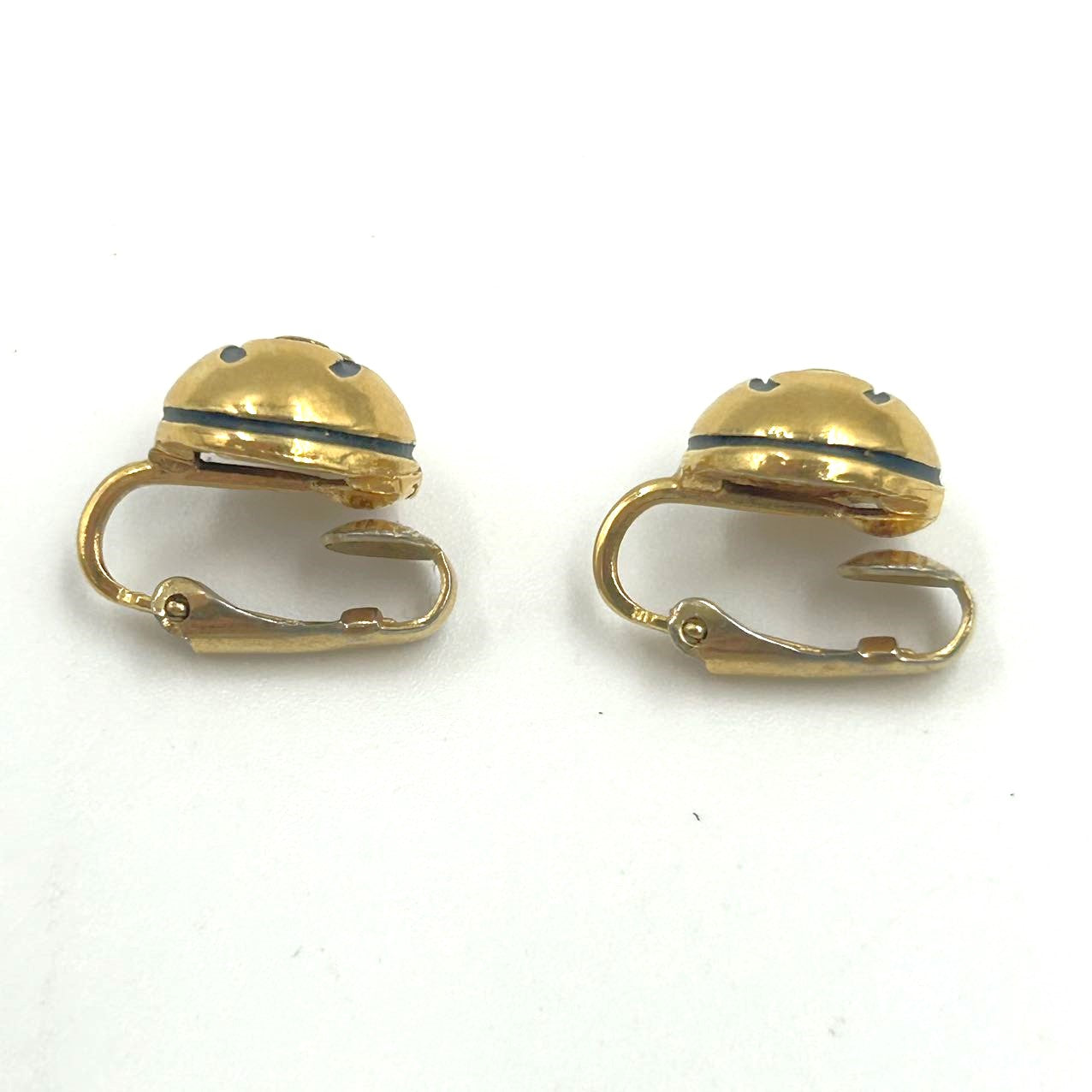 CHANEL<br>Co Co Mark Earring