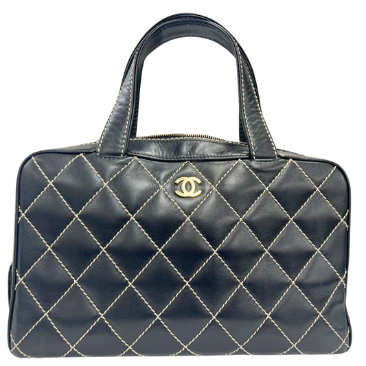 CHANEL<br> Wild Stitch Kalbsleder Hand Schwarz