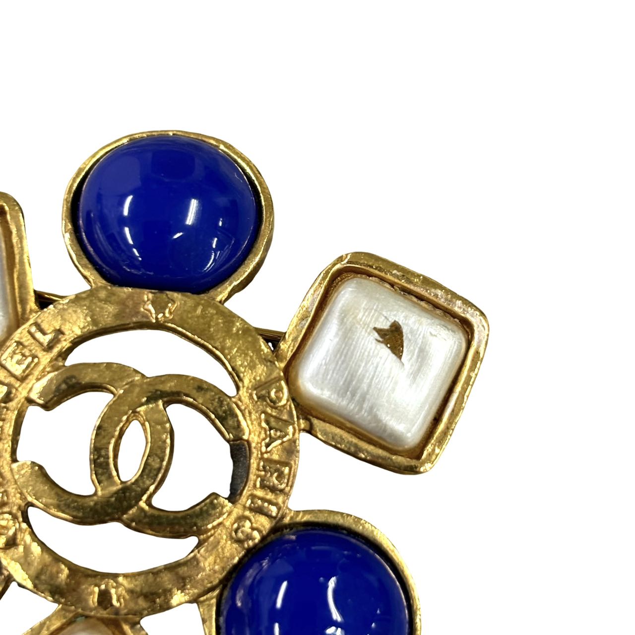 CHANEL <br> CC Color Stone Brooch