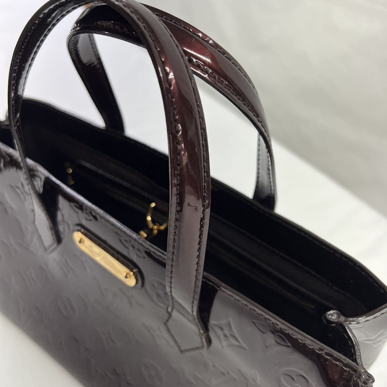 LOUIS VUITTON<br> Vernis Wilshire PM