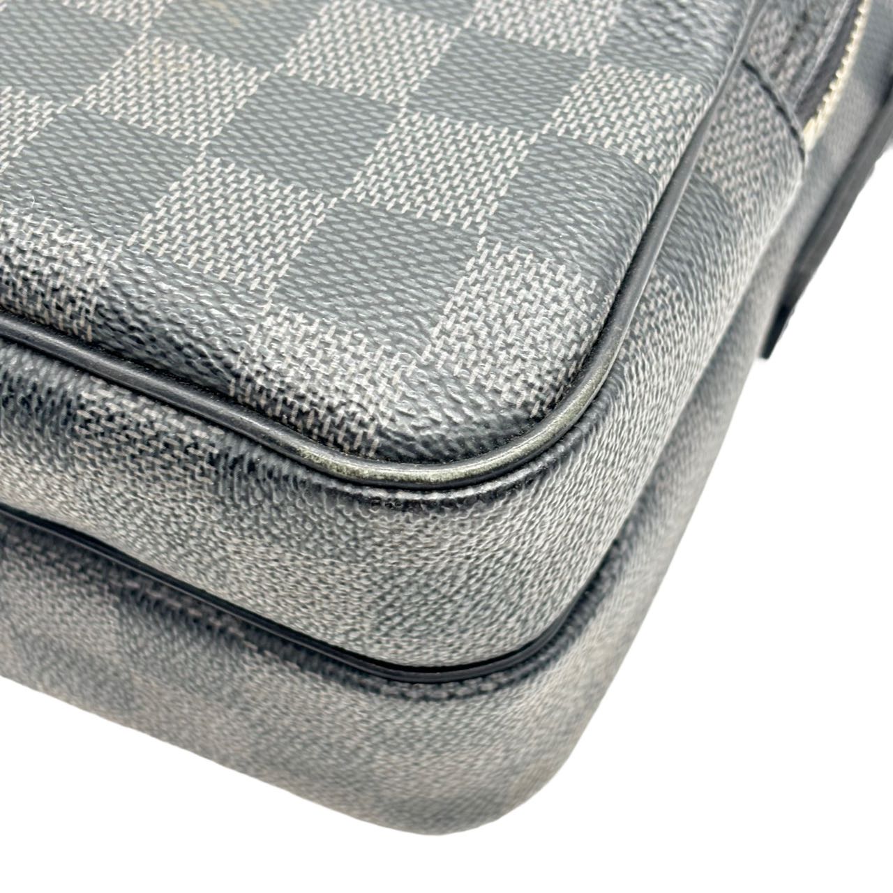 LOUIS VUITTON <br> Damier Graphite Rem Bag