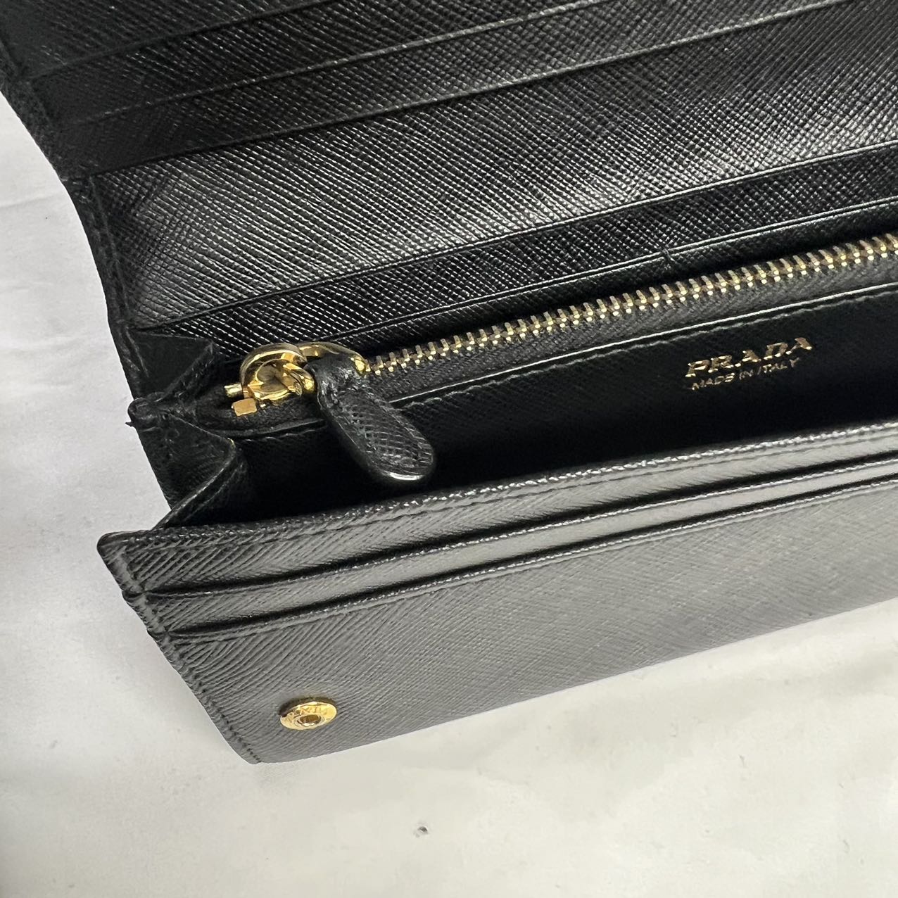 PRADA<br>Long Wallet Black