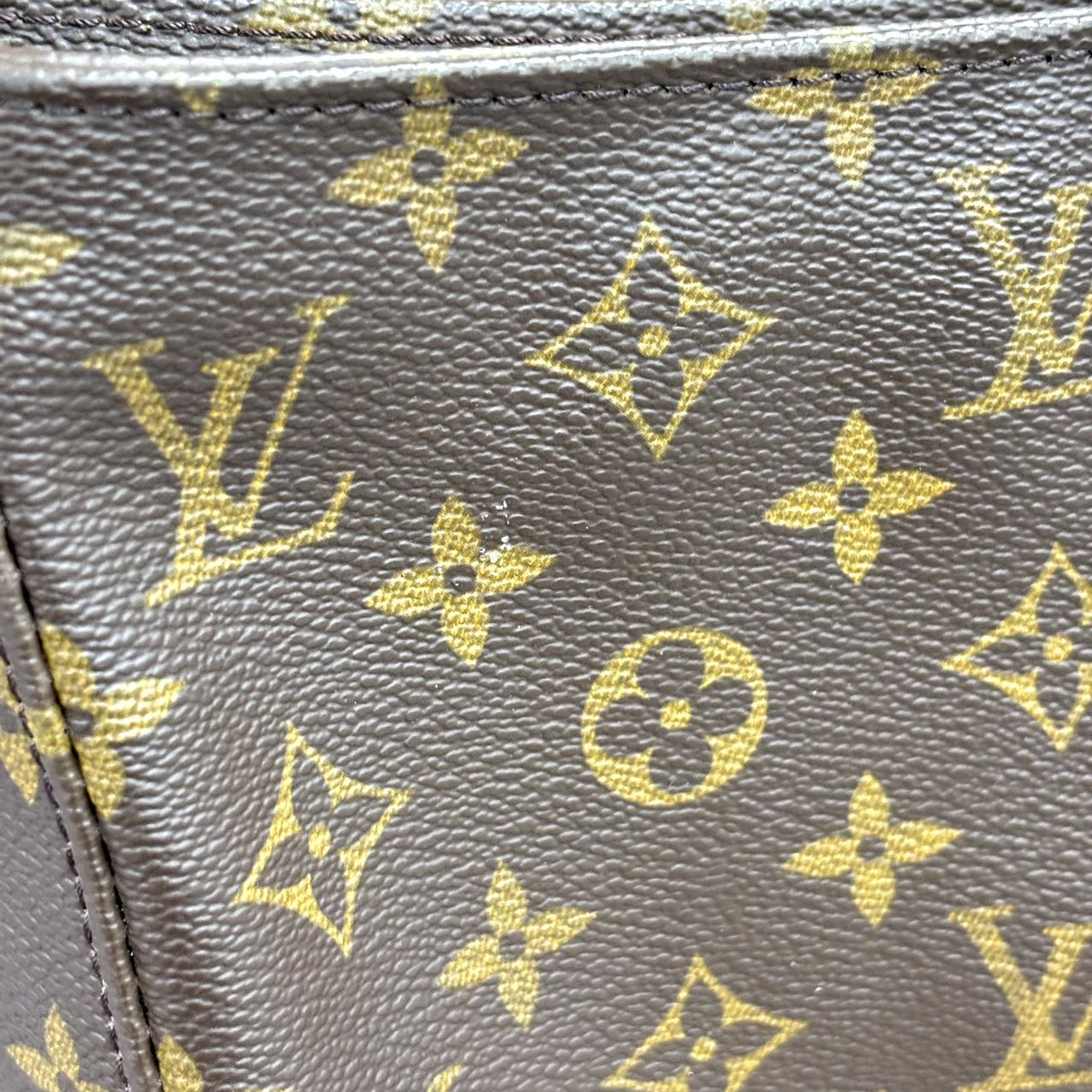 LOUIS VUITTON<br> Monogramm Looping GM