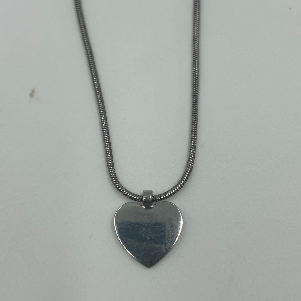 CHRISTIAN DIOR<br>Logo Heart Necklace