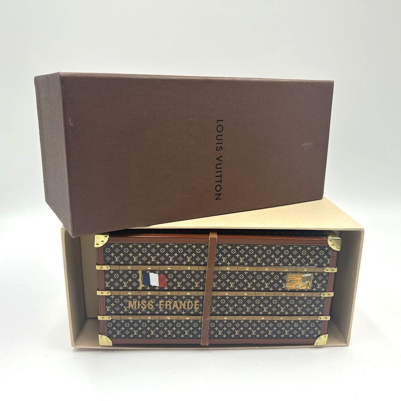 LOUIS VUITTON<br> Miss France Trunk Paperweight