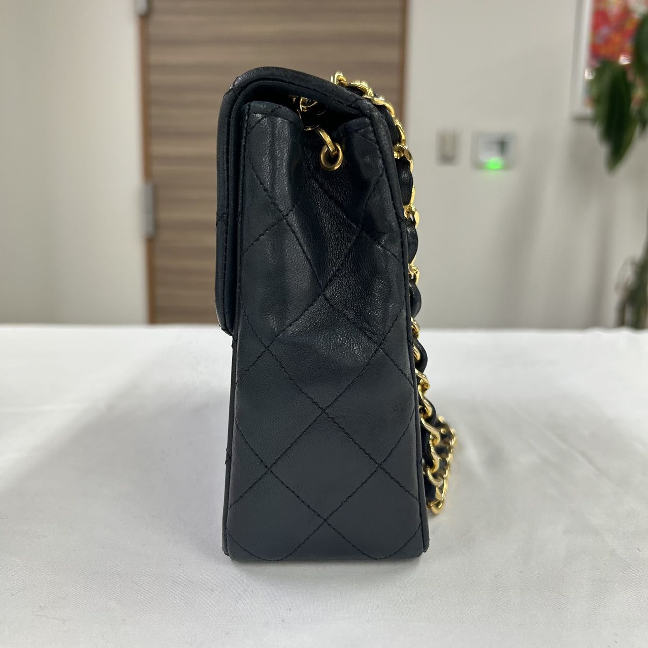 CHANEL <br>Matelasse Chain Shoulder Bag