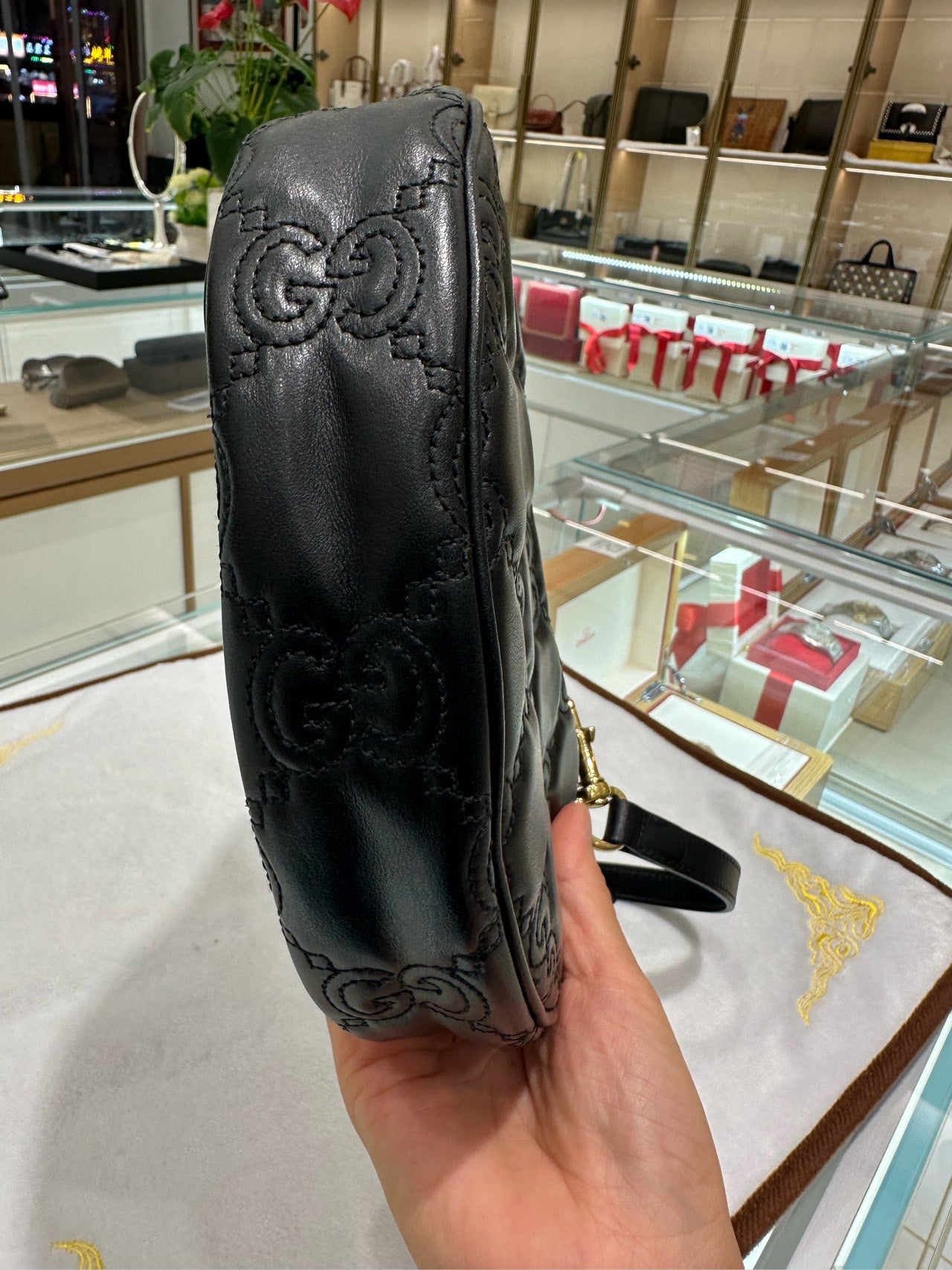 GUCCI<br>Shoulder Bag