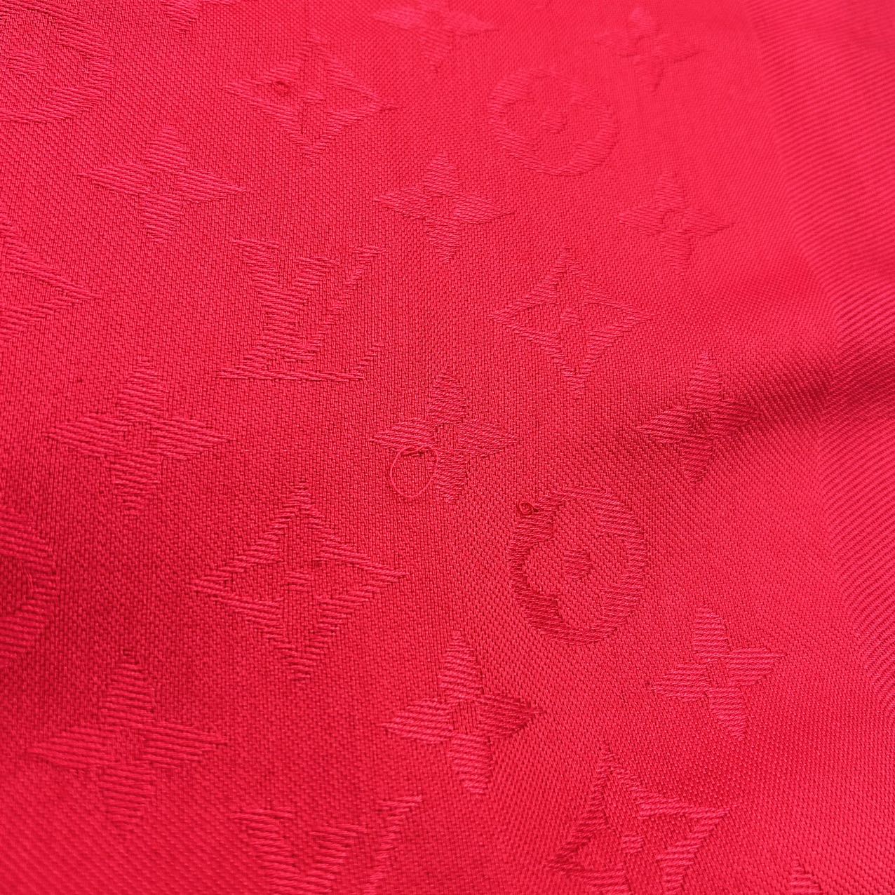 LOUIS VUITTON<br>Monogram Classic Shawl Silk/Wool Scarf