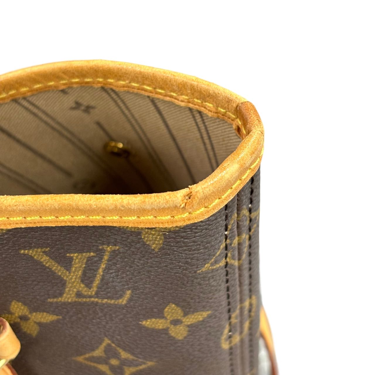 LOUIS VUITTON <br> Monogram Neverfull MM