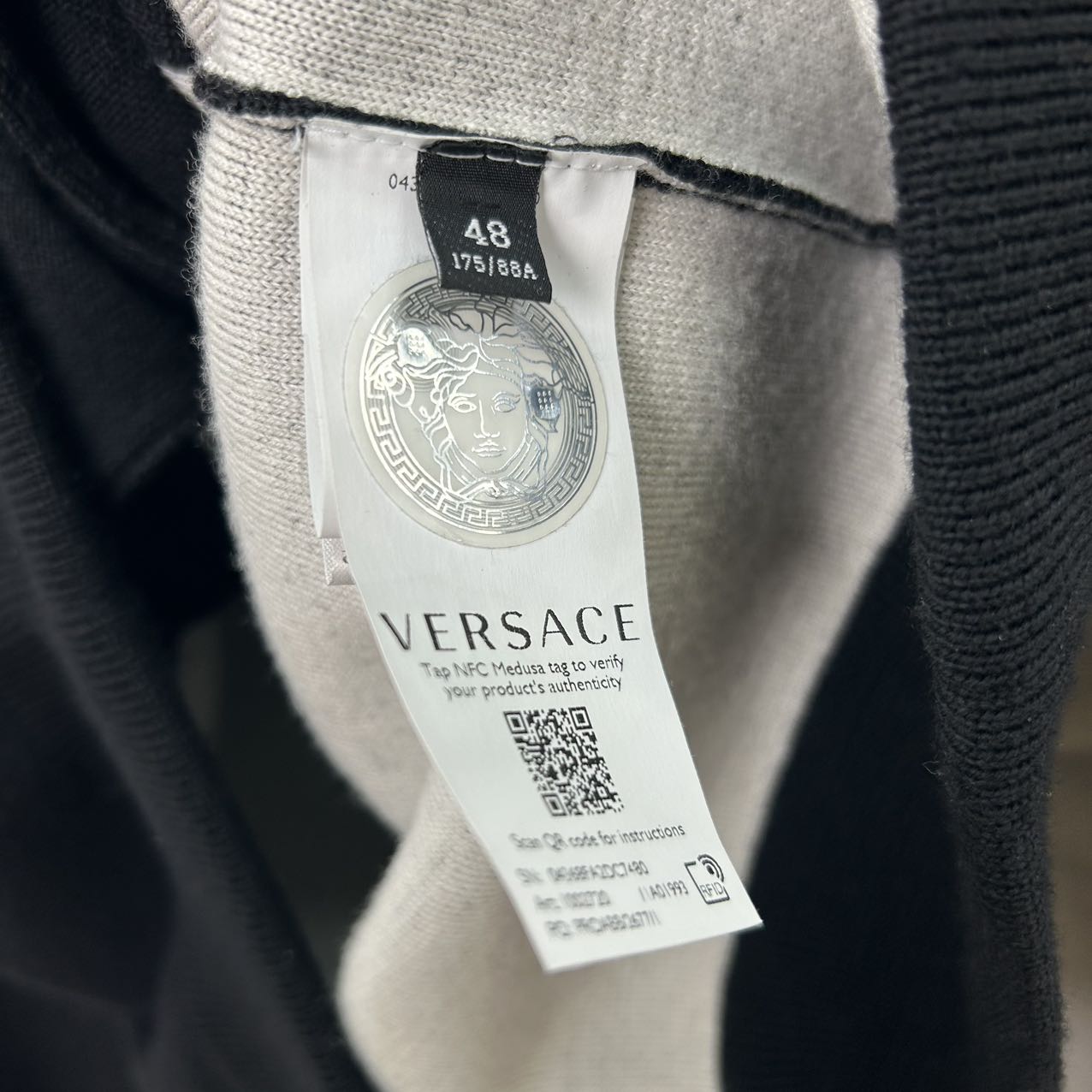 VERSACE<br>Medusa Logo Cardigan