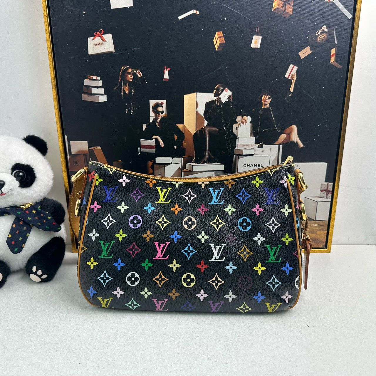 LOUIS VUITTON<br>Crossbody Bag