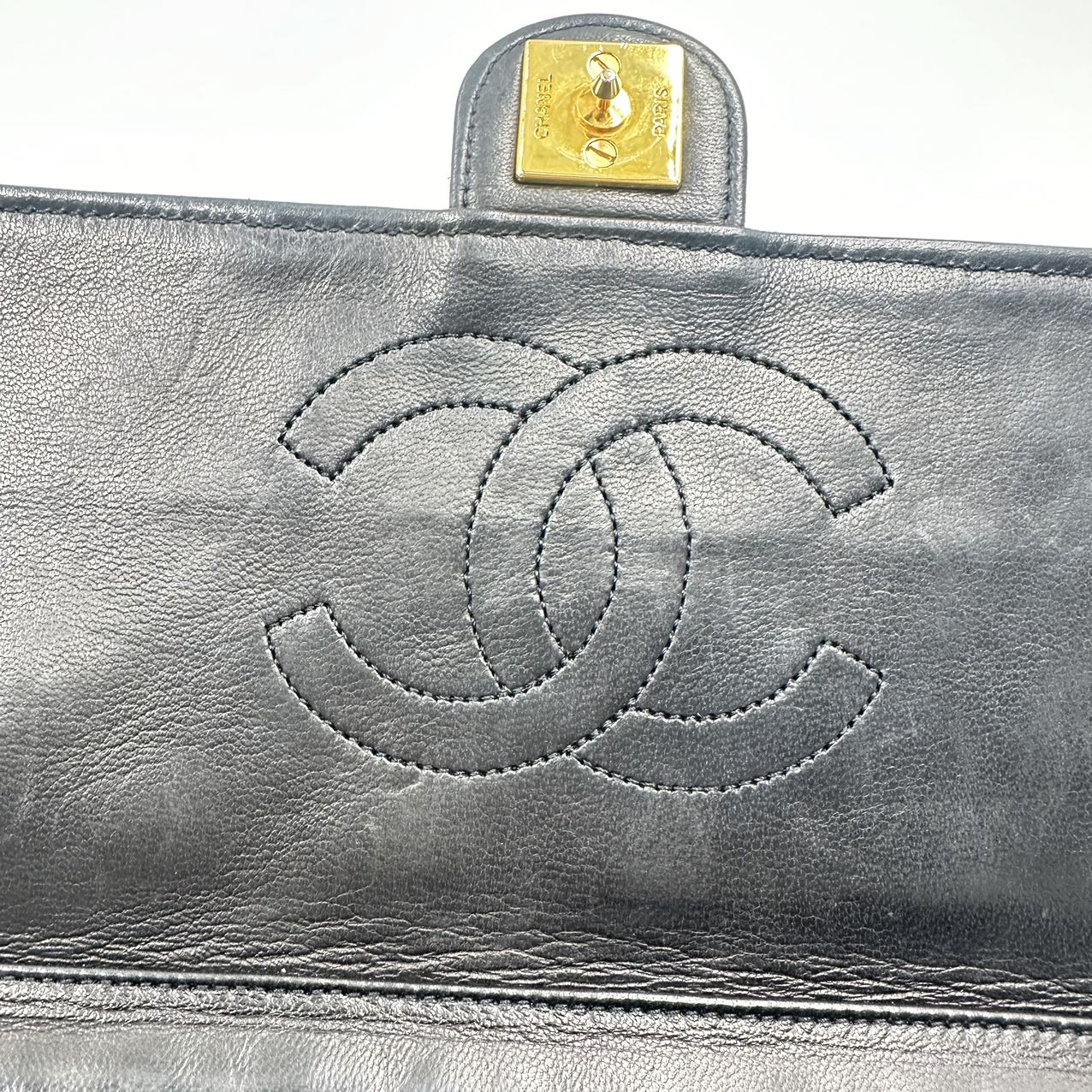 CHANEL<br>Matelasse Chain Shoulder Bag