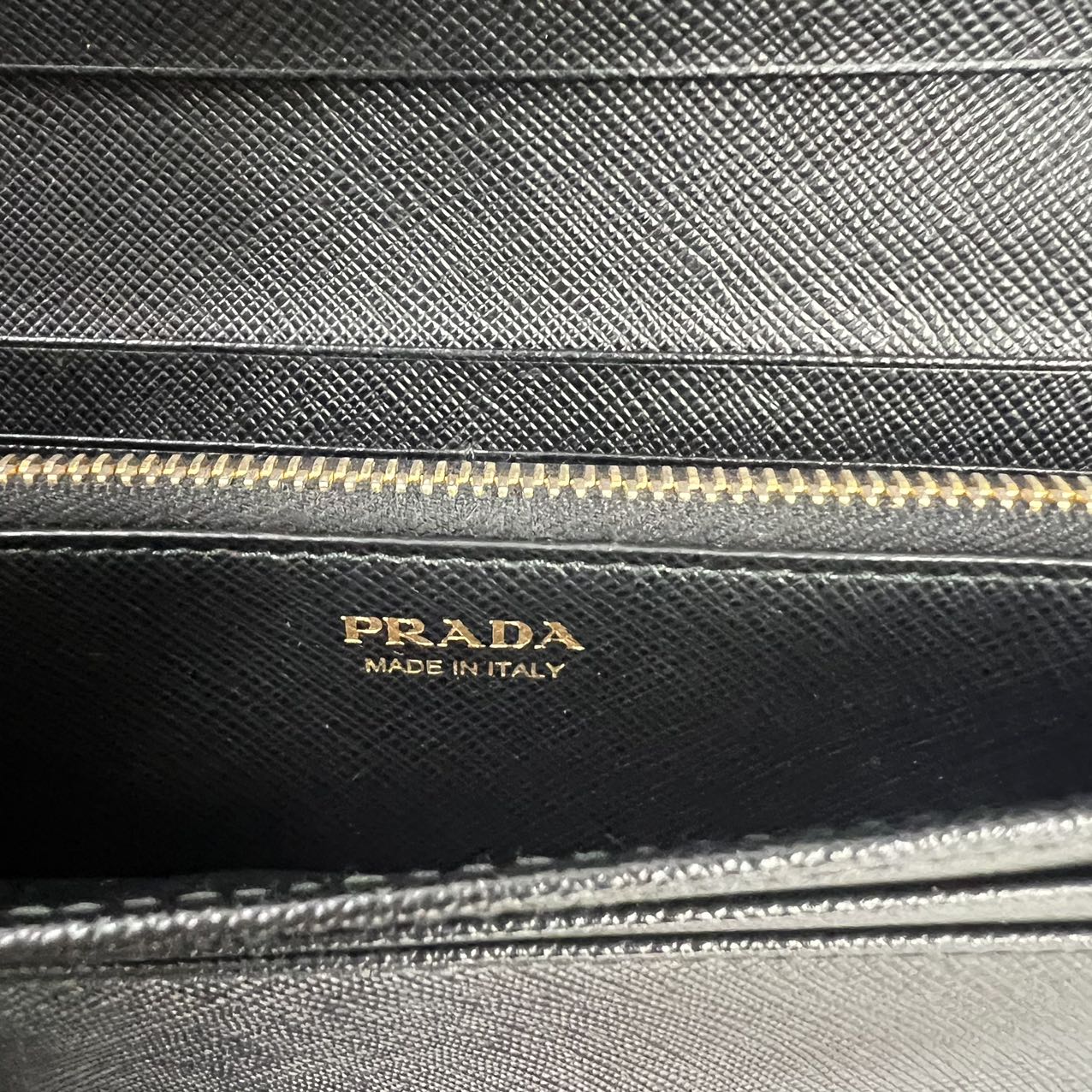 PRADA<br>Long Wallet Black