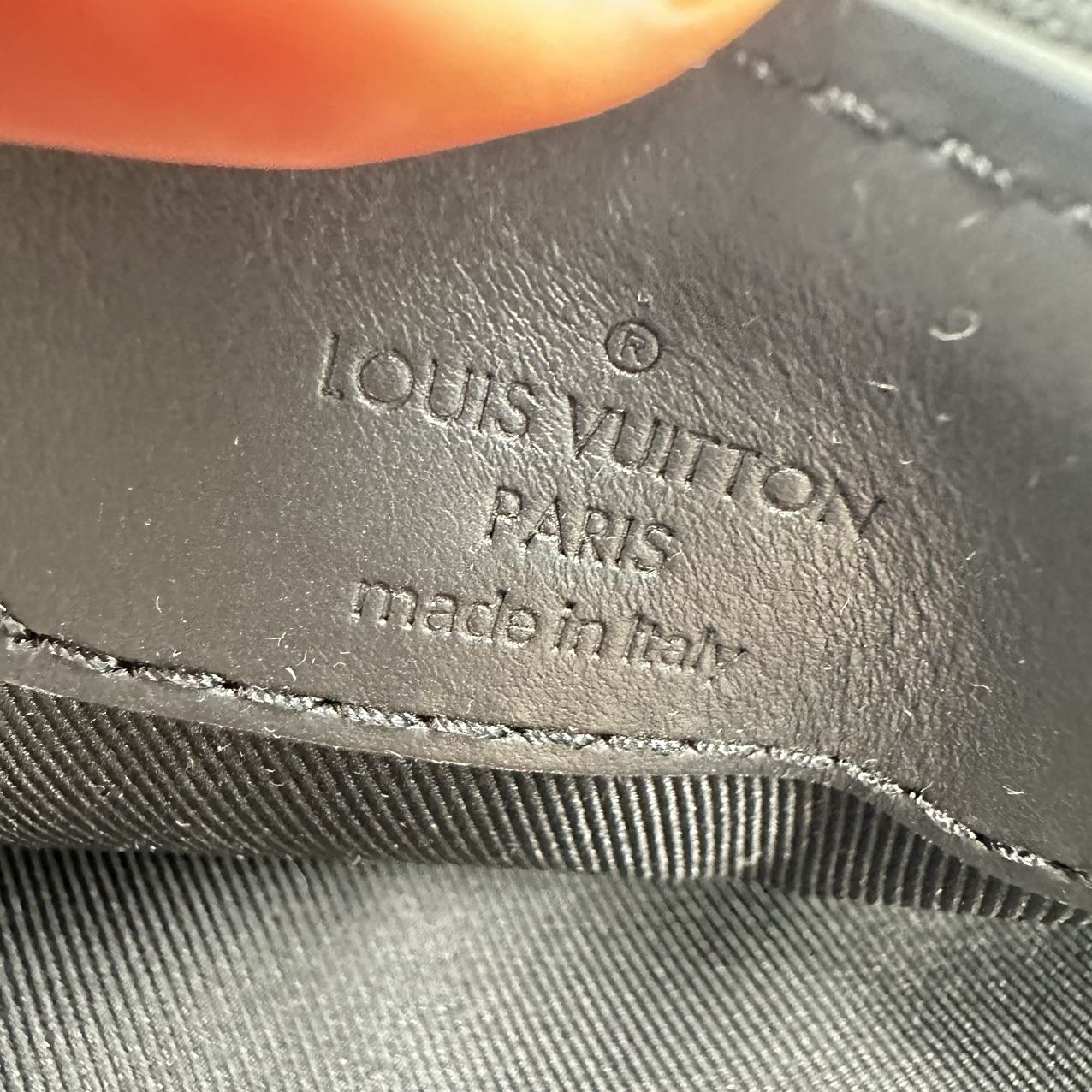 LOUIS VUITTON<br>Sac Plat Cross Monogram Eclipse