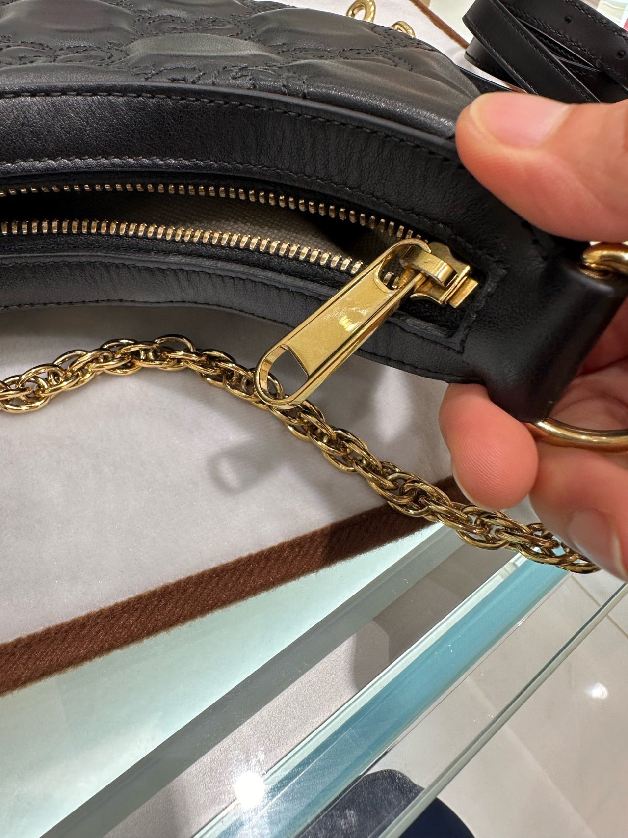 GUCCI<br>Shoulder Bag