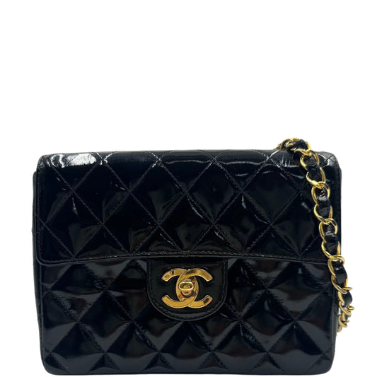 CHANEL<br> Matelassé Mini-Schultertasche mit Kette