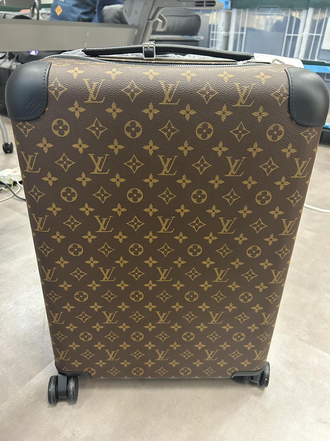 LOUIS VUITTON<br>Trunk