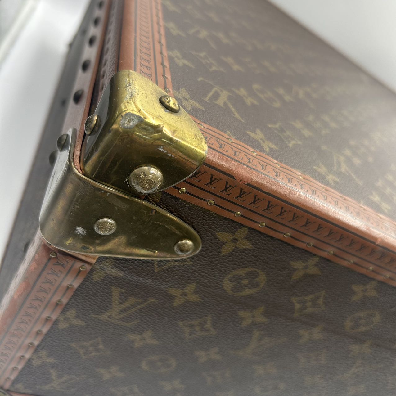 LOUIS VUITTON<br> Koffer mit Monogramm