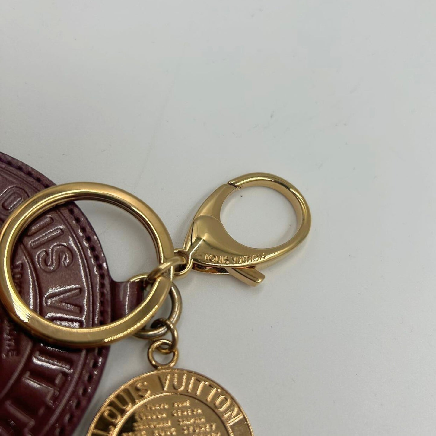 LOUIS VUITTON<br>Porto Cleron Key Ring