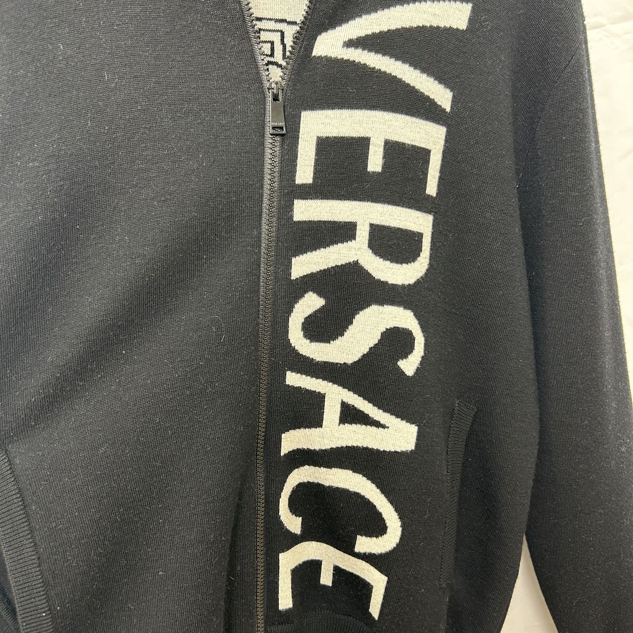 VERSACE<br>Medusa Logo Cardigan