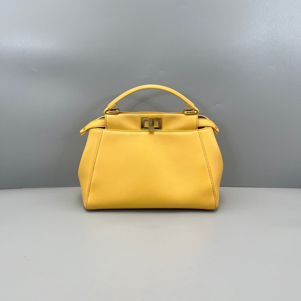 FENDI<br>hand bag