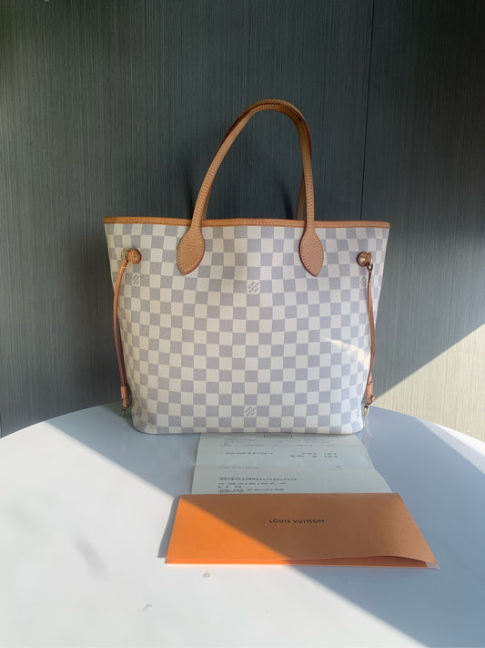 LOUIS VUITTON<br>Tote Bag