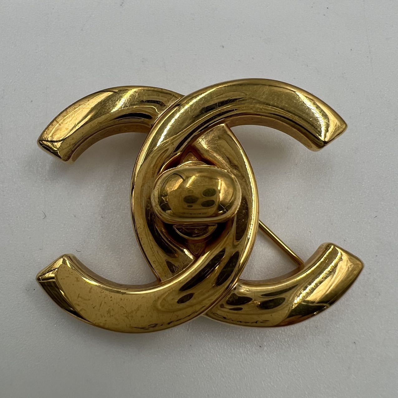 CHANEL<br>Turnlock Brooch