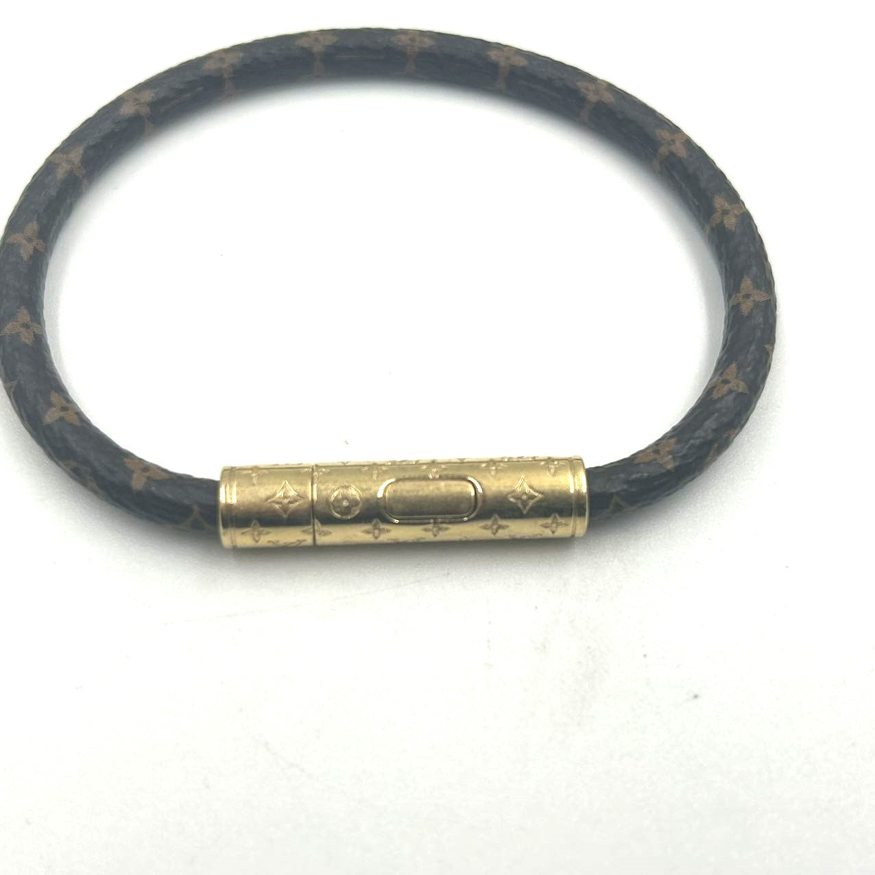 LOUIS VUITTON  <br>Pulsera Lv Vertrauliches Armband