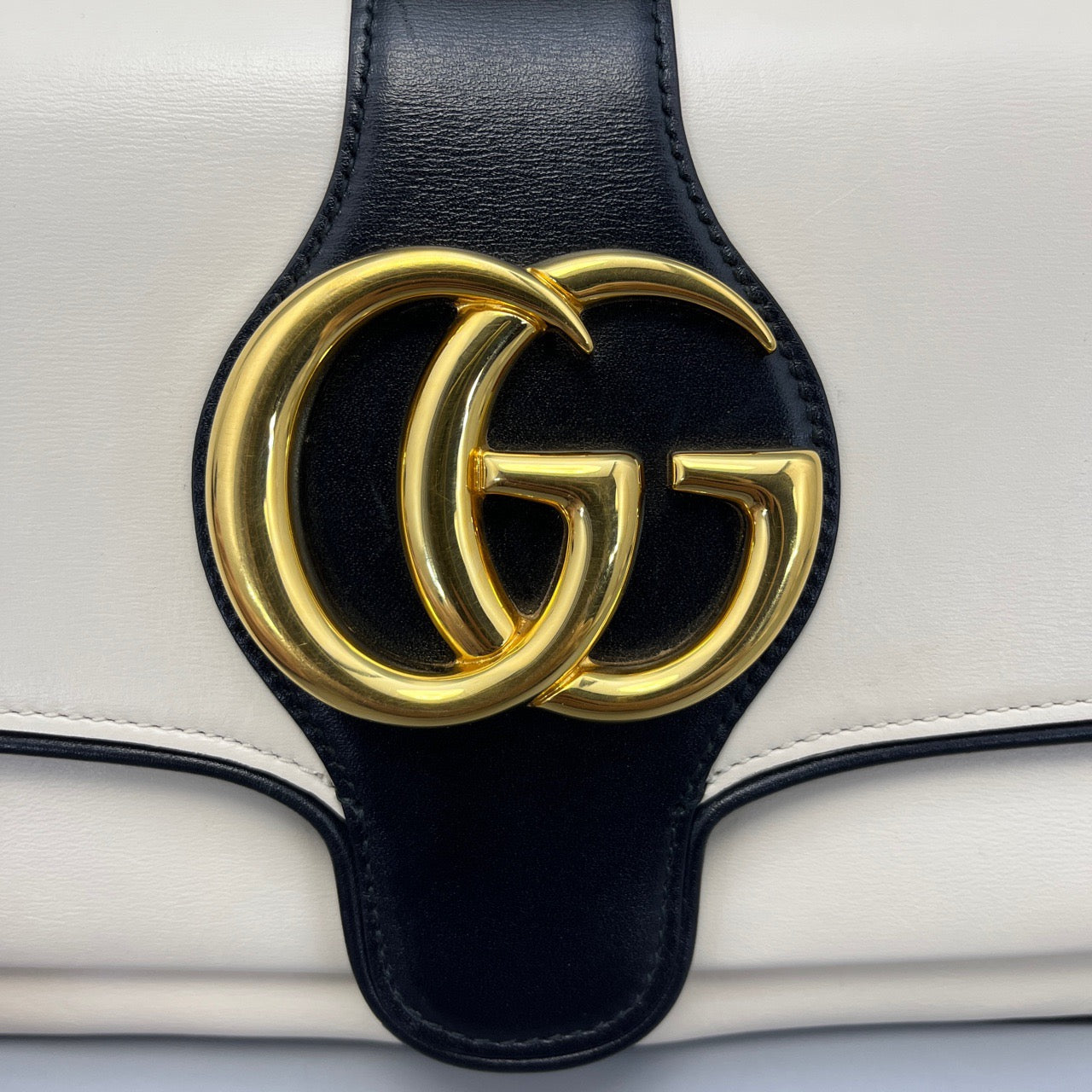 GUCCI<br>Shoulder Bag