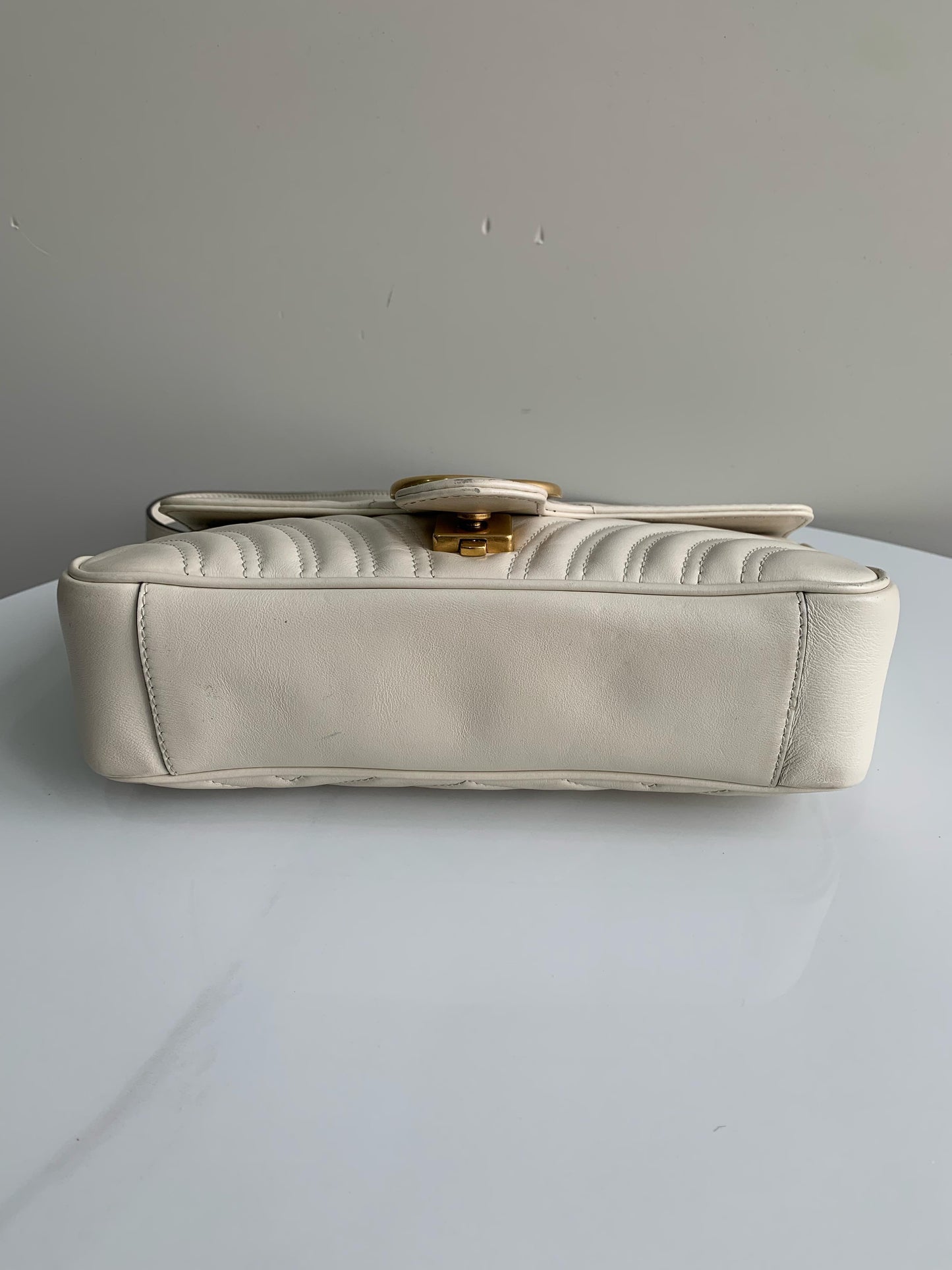 GUCCI<br>Shoulder Bag