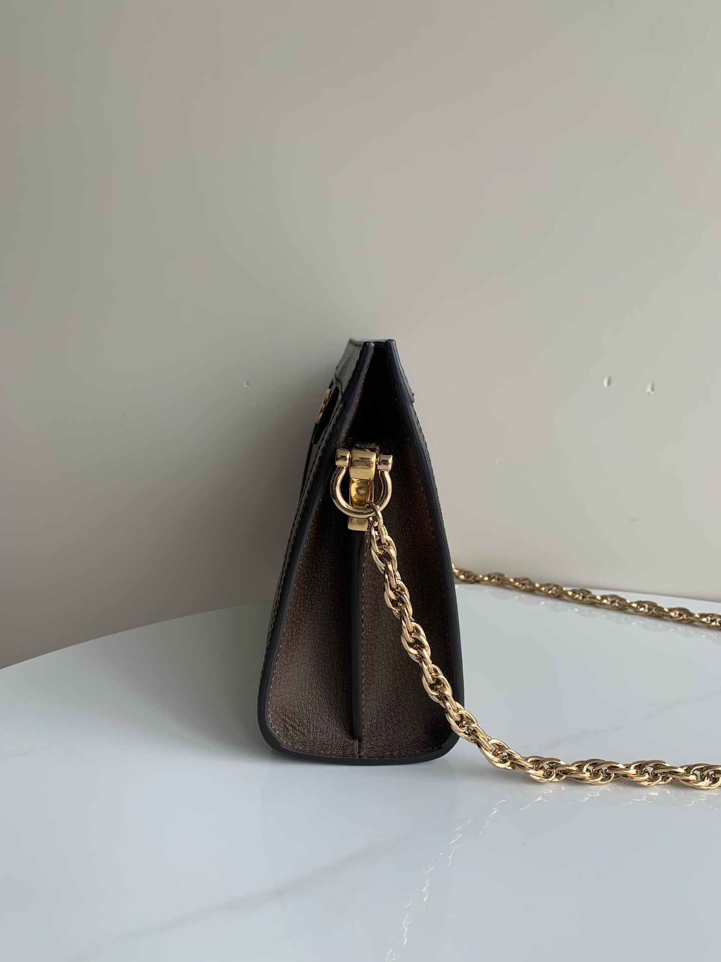 GUCCI<br>Shoulder Bag