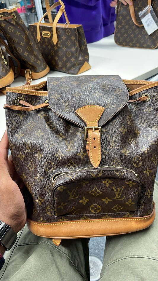 Lv back pack