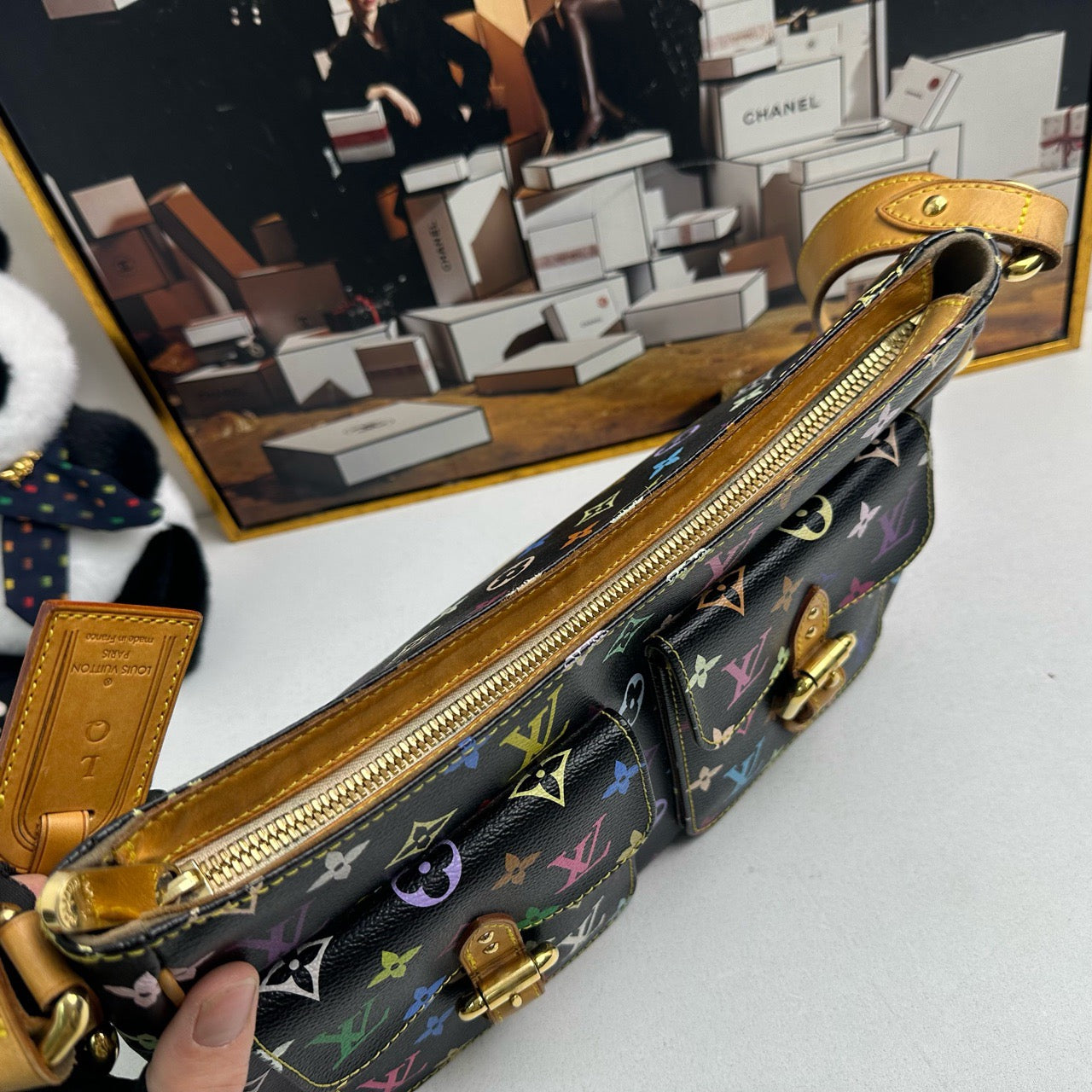 LOUIS VUITTON<br>Crossbody Bag