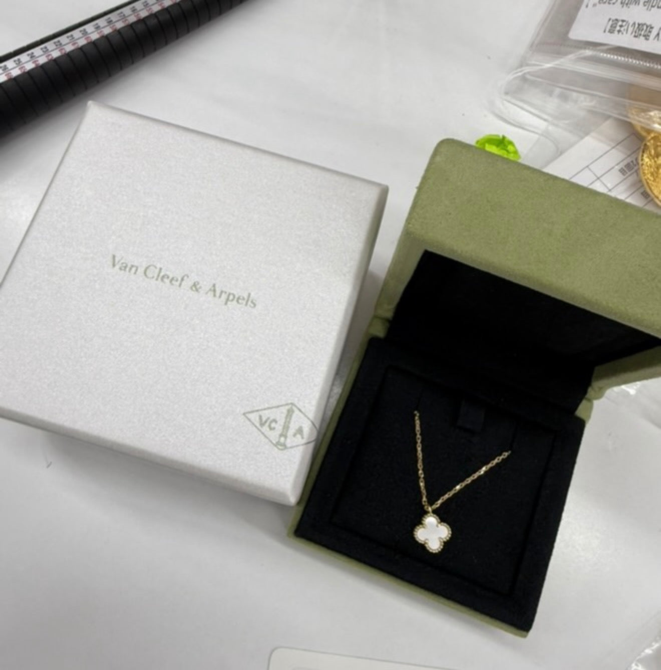 VCA necklace deposit