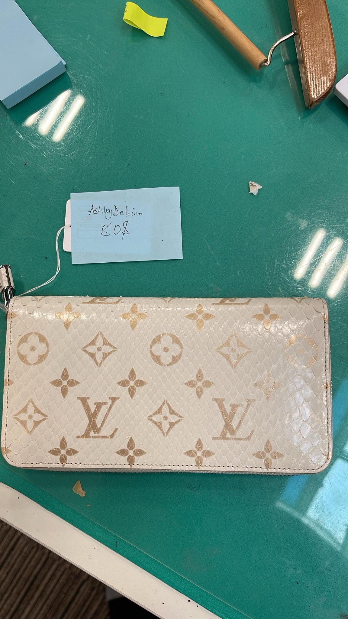 Selection Louis Vuitton and Chanel