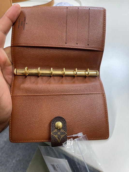 Lv Passport keep