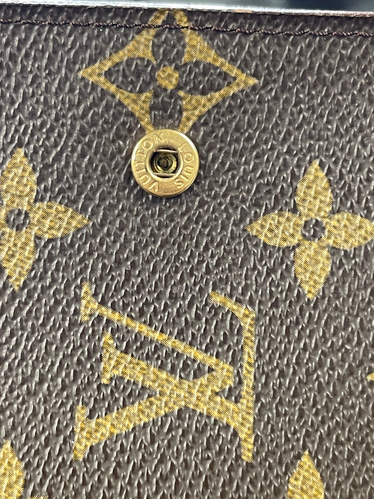 Lv Passport keep