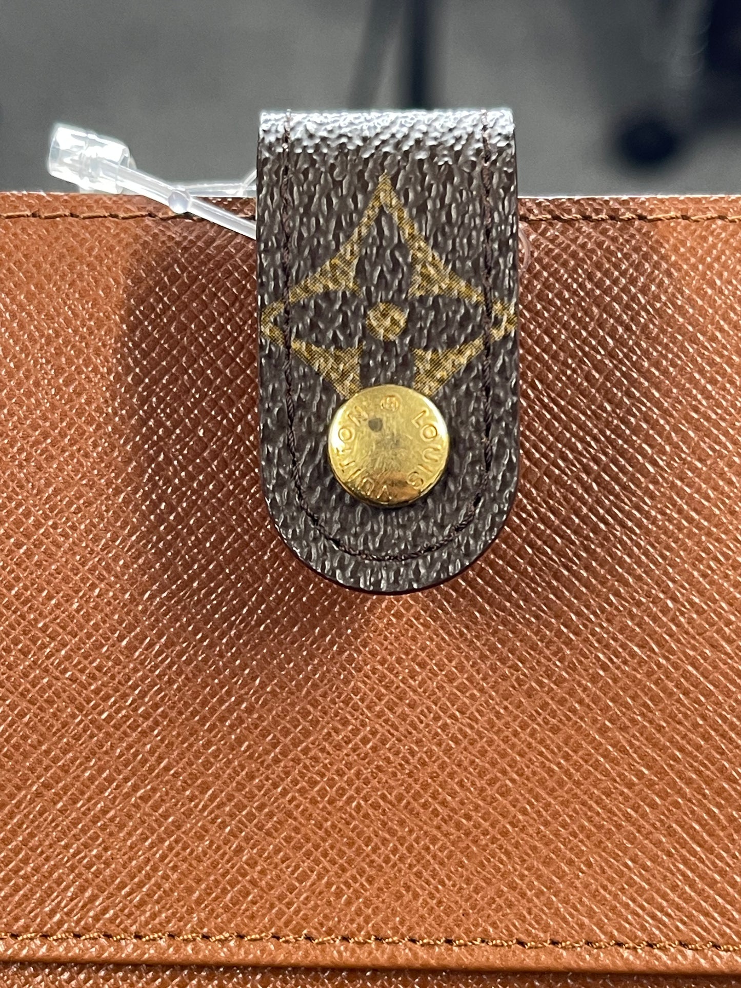 Lv Passport keep