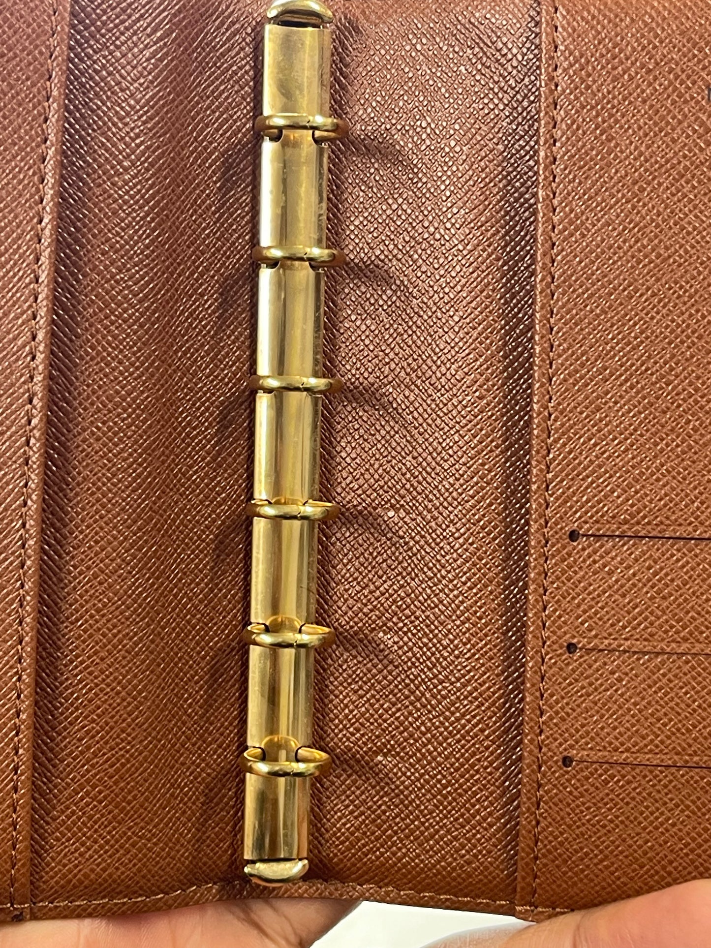 Lv Passport keep