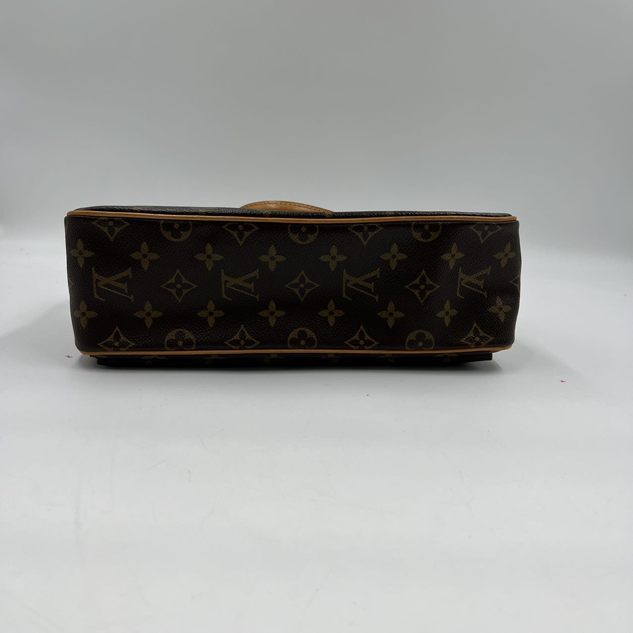 LOUIS VUITTON<br>Cite MM Bag