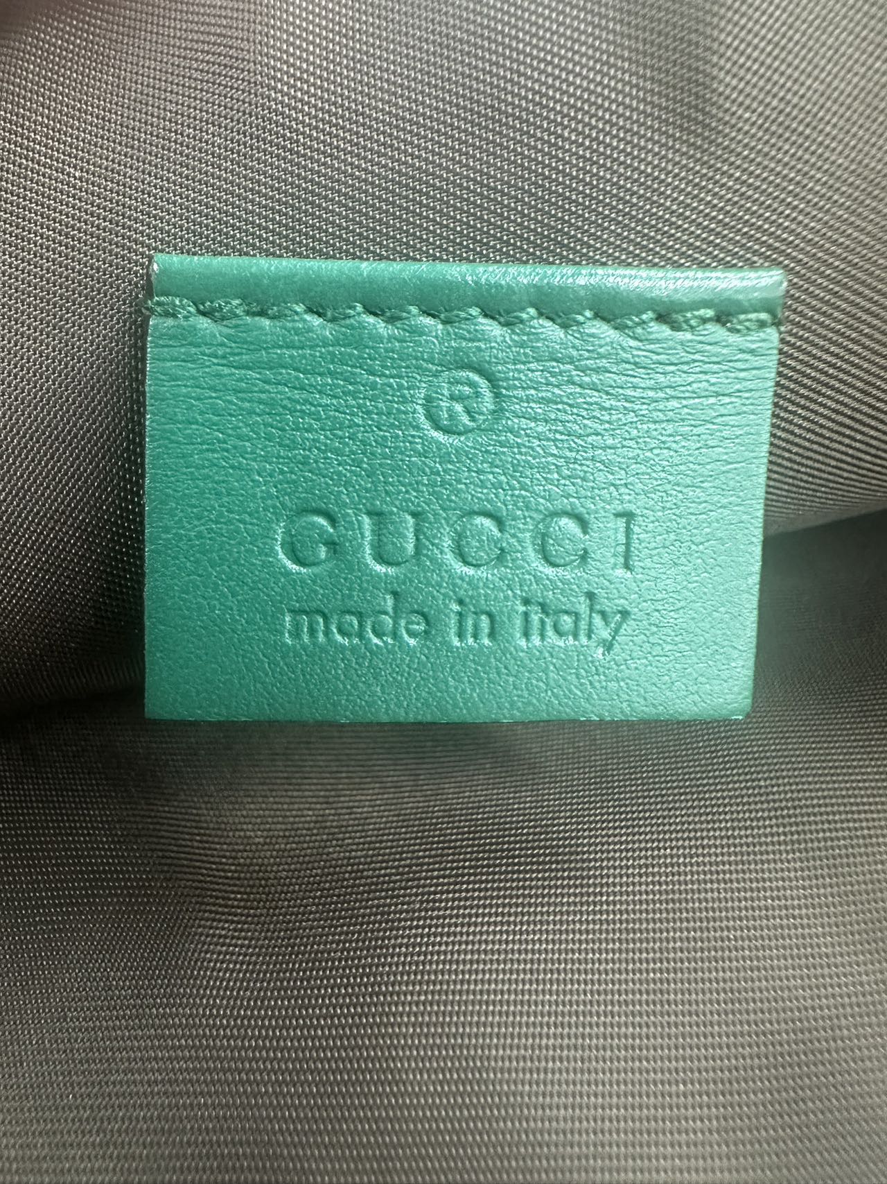 GUCCI<br>Leather Clutch Bag