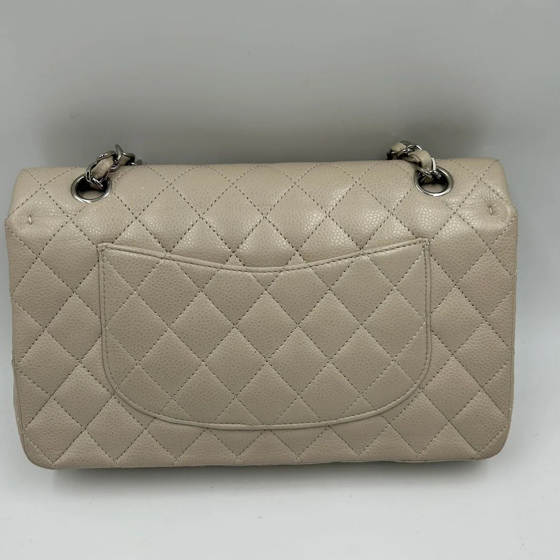 CHANEL<br> Matelassé-Kaviartasche Beige